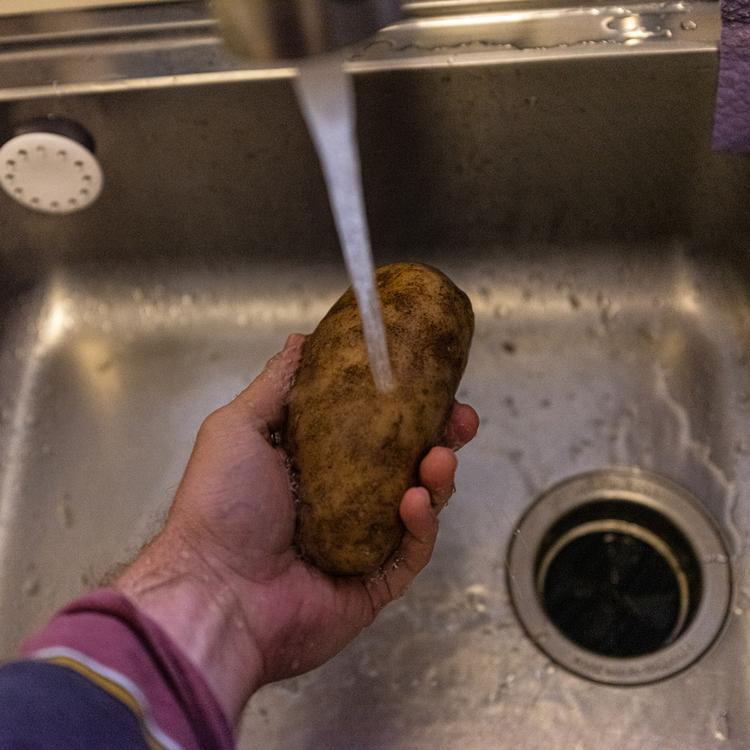 Wash potato
