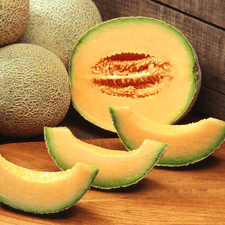 Photo of a cantaloup cut in slices