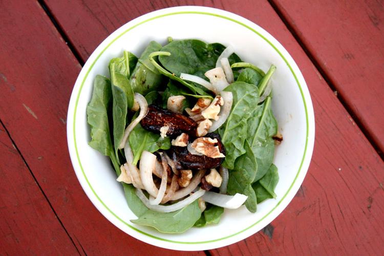Fig Walnut Spinach Salad
