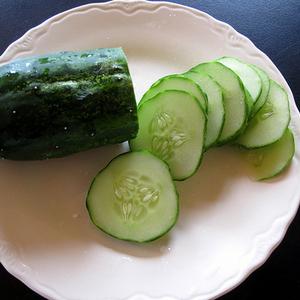 Photo of sliced cucumber on a plate