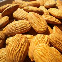 Photo of raw almonds