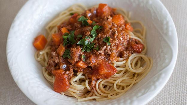 Photo of prepared Somali Pasta with Beef and Vegetables